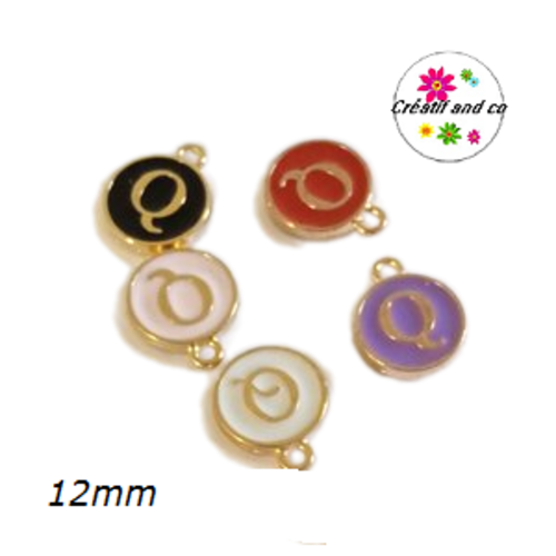 Breloque médaillon lettre alphabet q