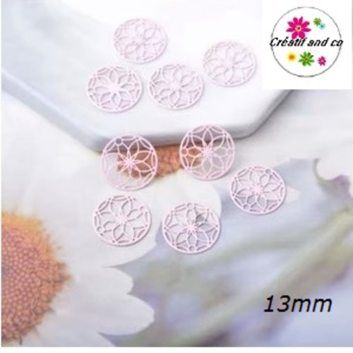 Connecteur estampe cercle motif fleur rose 13mm
