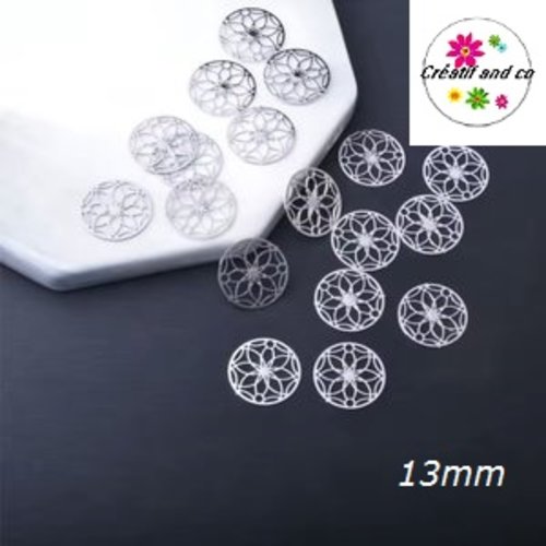Connecteur estampe cercle motif fleur argent  13mm
