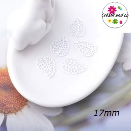 Breloque estampe feuille blanche 17mm
