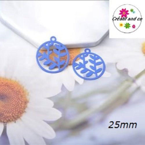 Breloque estampe feuille dans cercle bleu roi  25mm