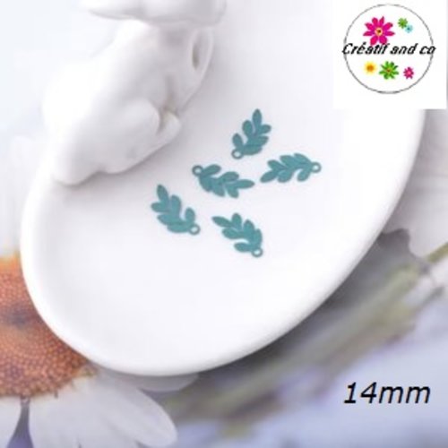 Breloque estampe feuille verte foncée 14mm
