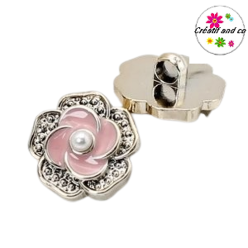 Bouton acrylique fleur dorée coeur rose