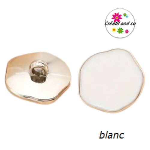 Bouton irrégulier blanc