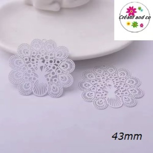 Breloque estampe paon blanc  43mm