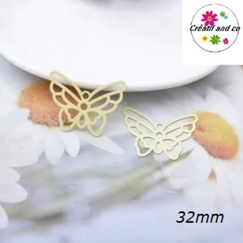 Breloque estampe connecteur papillon crème  32mm