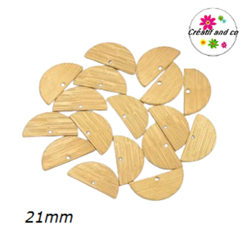 Breloque demi cercle doré effet brossé 21mm