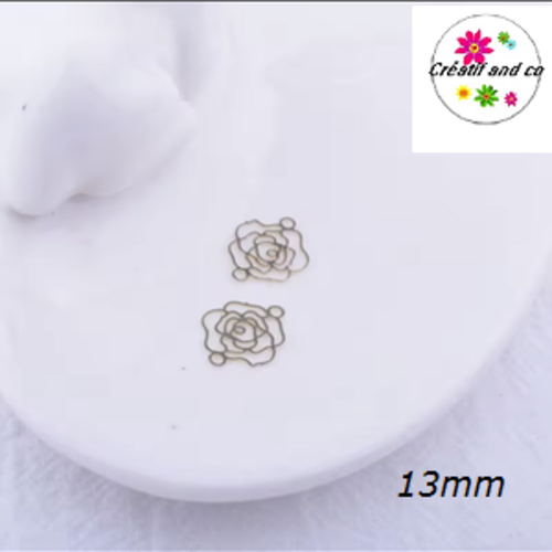 Breloque estampe connecteur petite fleur de rose dorée 13mm