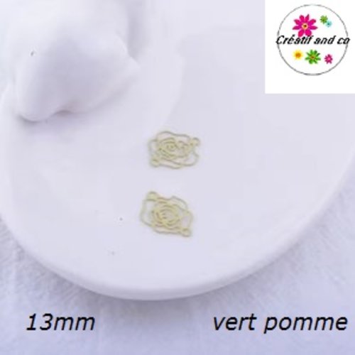 Breloque estampe connecteur petite fleur de rose vert pomme 13mm