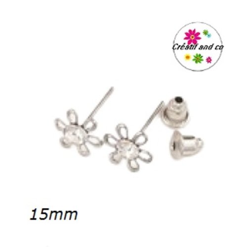 Clou oreille fleur argentée coeur strass 15mm