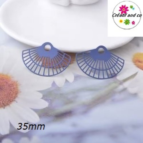 Breloque estampe fleur bleu nuit 35mm