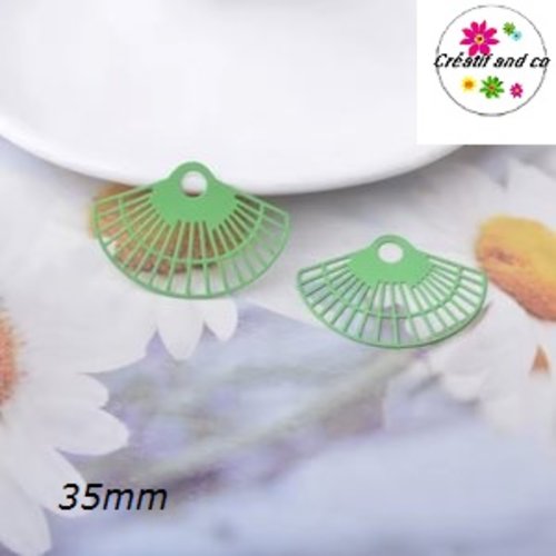 Breloque estampe fleur verte 35mm