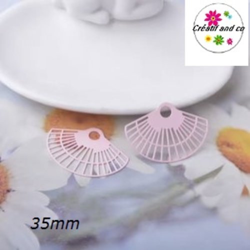 Breloque estampe fleur rose 35mm