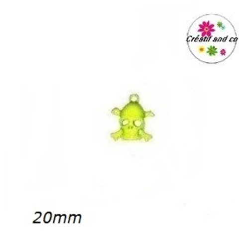 Breloque tête de mort jaune 20mm