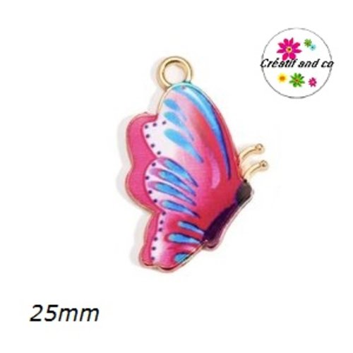 Breloque papillon doré et émail ton fuschia 25mm