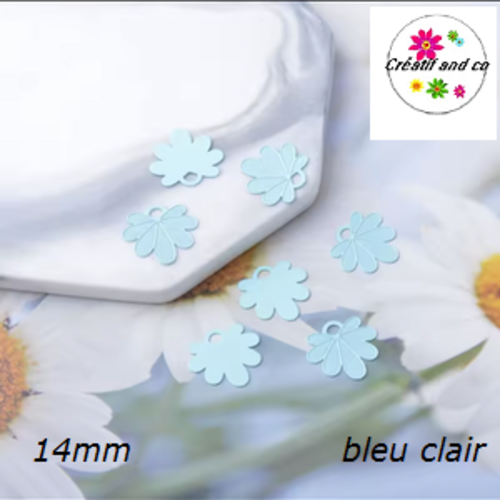 Breloque estampe pétale de fleur bleu clair 14mm