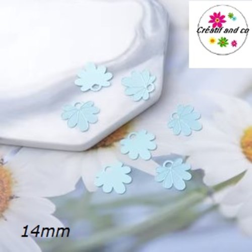 Breloque estampe pétale de fleur bleu clair 14mm