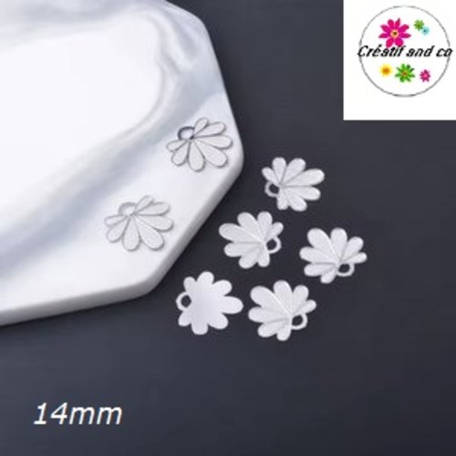 Breloque estampe pétale de fleur blanche 14mm