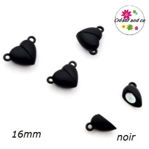Fermoir magnétique forme coeur noir 16mm