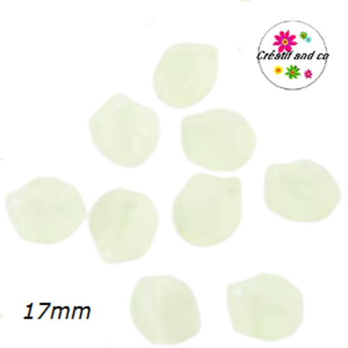 Breloque feuille vert clair mate 17mm