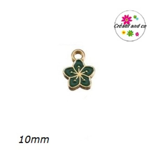 Breloque petite fleur de prunier verte émail 10mm
