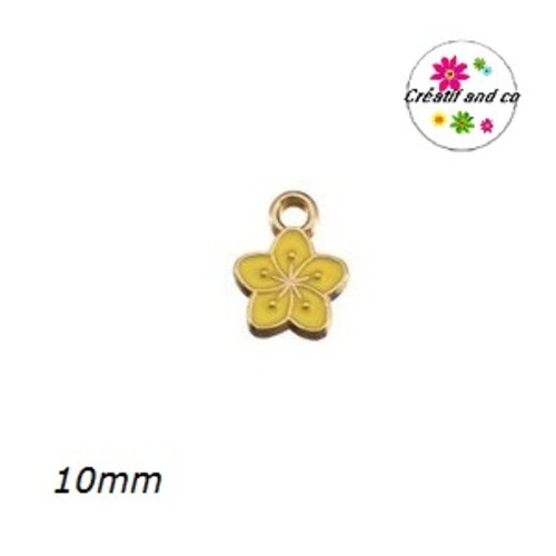 Breloque petite fleur de prunier jaune émail 10mm