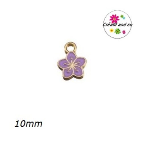 Breloque petite fleur de prunier mauve émail 10mm