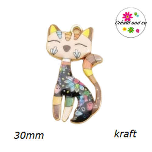 Breloque chat émaillé motif floraux colorés fond tête kraft  30mm