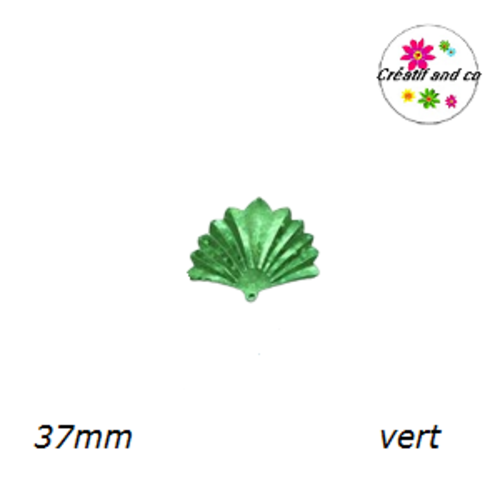 Grand sequin connecteur laser vert forme éventail 37mm