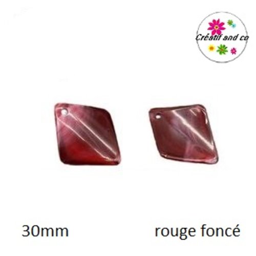 Perle forme diamant rouge foncé 30mm
