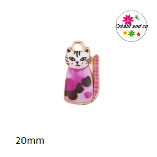 Breloque chat assis roses, violets et noirs 20mm
