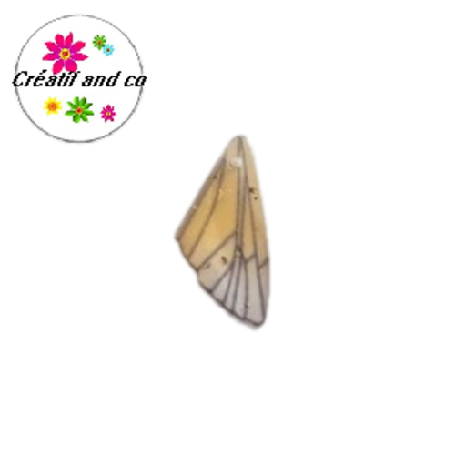 Breloque aile de papillon résine
