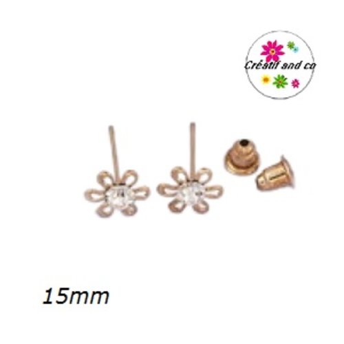 Clou oreille fleur dorée coeur strass 15mm