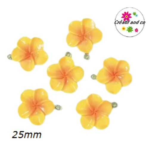 Breloque fleur jaune orangé 25mm