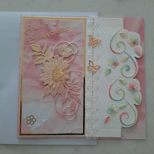 Carte anniversaire brodée