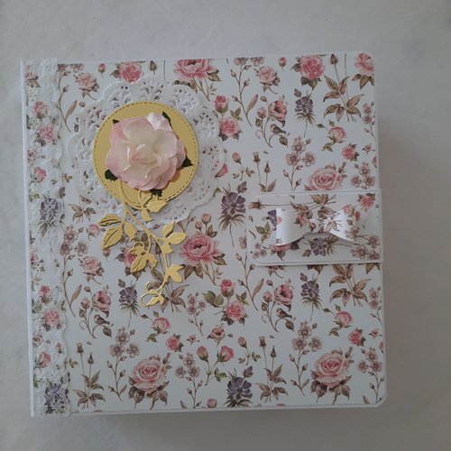 Boîte vide cadeau