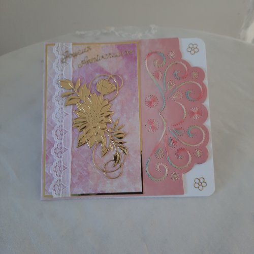 Carte joyeux anniversaire  brodée