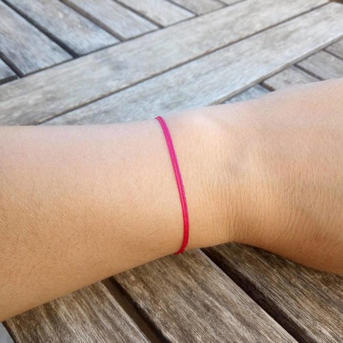 Bracelet cordon rose  création d'eclat