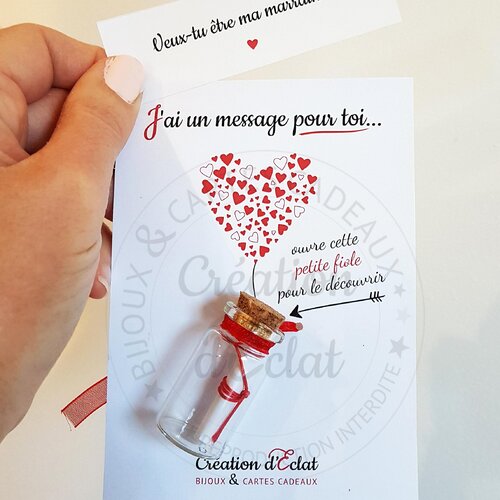 Une fiole et son message caché - veux-tu être ma marraine ?