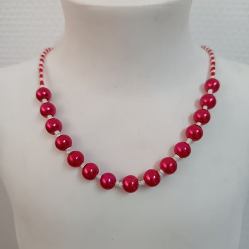 Collier ras du cou perles fait main rouge et blanc, bijou artisanal élégant et féminin