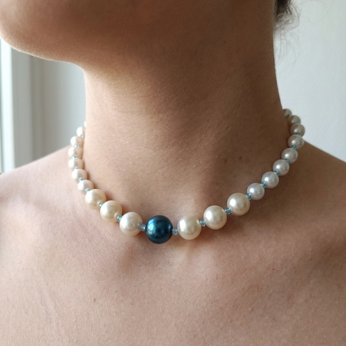 Collier ras du cou perles blanches et bleues, bijou bohème chic, bijou idée cadeau femme