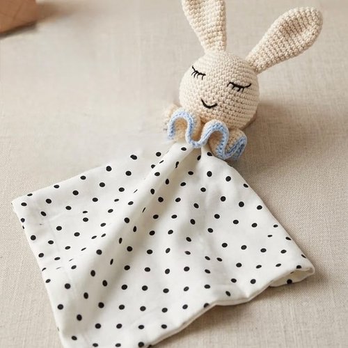 Doudou lapin crochet fait main, lange doux, cadeau naissance doux et naturel