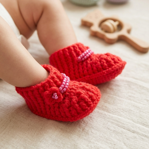 Chaussons bébé au crochet, bordeaux en perles, fait main