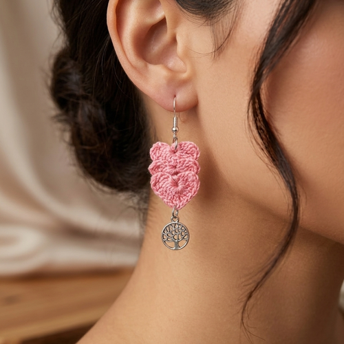 Boucles d’oreilles cœur au crochet, triple cœur à breloques fait main, bijoux artisanaux romantiques