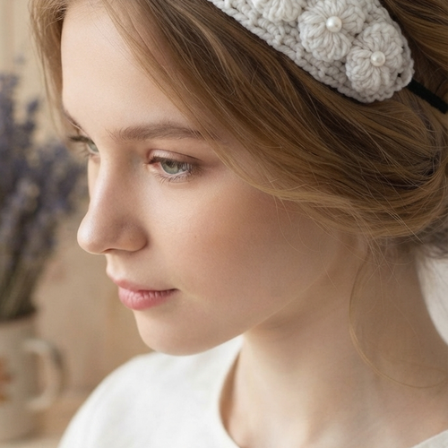 Bandeau cœur blanc au crochet fait main avec perles blanches, accessoire cheveux bohème chic