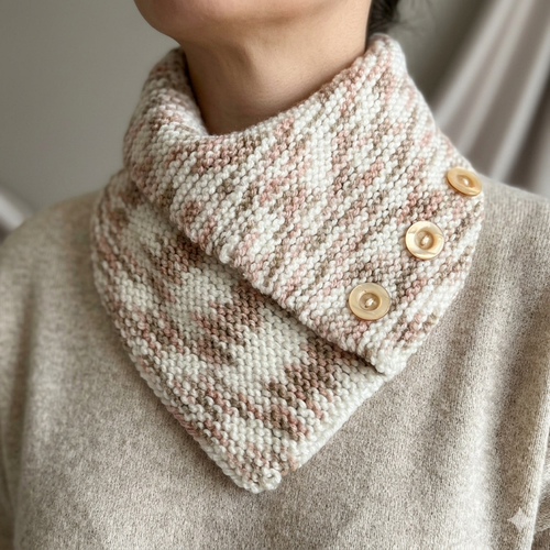 Cache cou au tricot fait main, accessoire pour femme, tour de cou tricoté