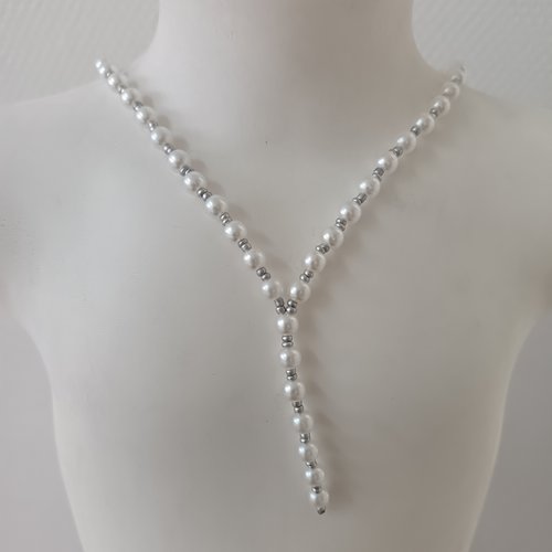 Collier en perles, collier de charme fait main, bijou chic élégant