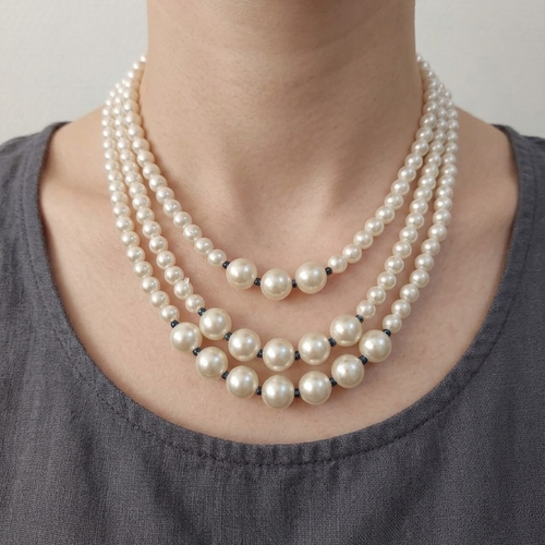 Collier 3 rangs en perles blanches fait main, élégant et intemporel, neuf