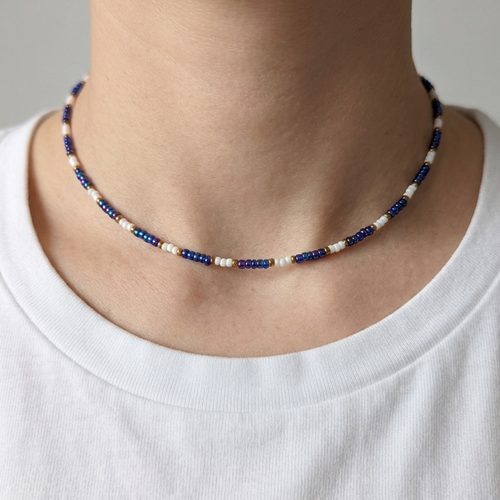Collier ras du cou en perles colorées, bijou fin fait main, style minimaliste bohème