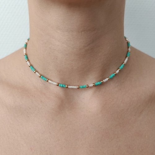 Collier ras du cou en perles colorées, bijou fin fait main, style minimaliste bohème
